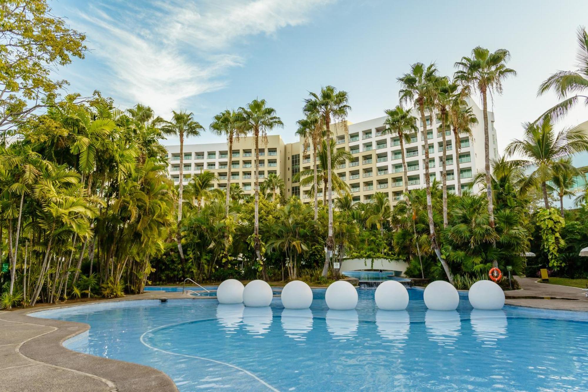 Grand Luxxe Two Bedroom Suite - נובו ואלארטה מראה חיצוני תמונה
